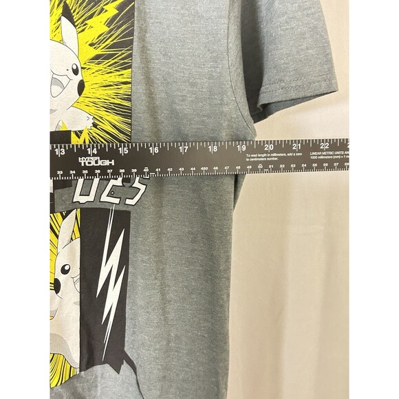 Pokemon Pikachu Action Mens Small Gray T-shirt NWT - Picture 3 of 8